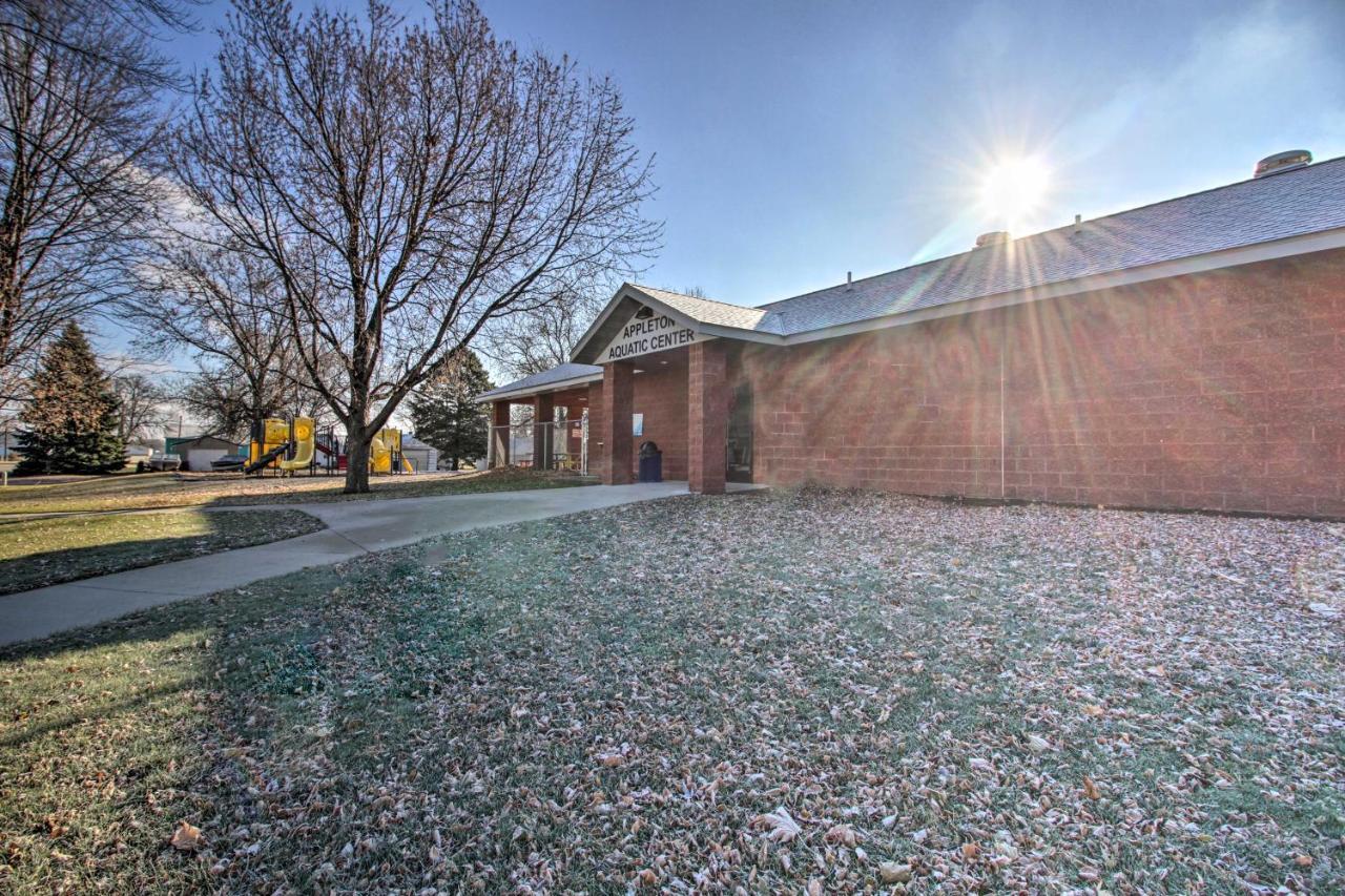 Cozy Appleton Getaway With Screened-In Porch And Yard! Esterno foto