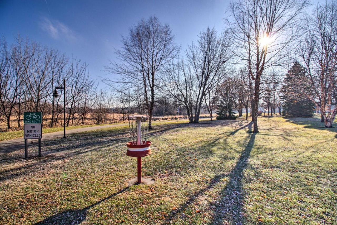 Cozy Appleton Getaway With Screened-In Porch And Yard! Esterno foto